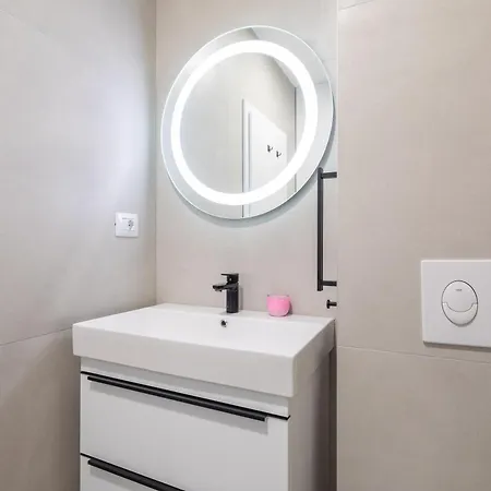 Apartamento Luxury Edvina With Private Parking